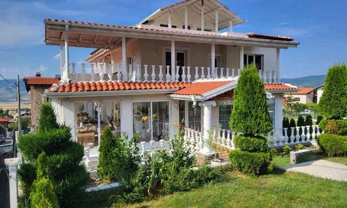 Sapareva Banya Apartment | Beliyat Kŭt: Guest Rated 10/10 & Pet-Friendly Retreat