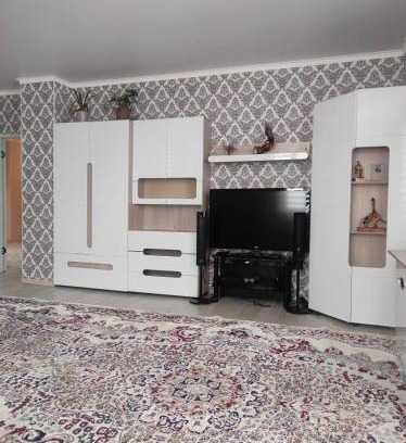 Aktobe Apartment | Spacious Three-Room Apartment with Pool and Child-Friendly Perks