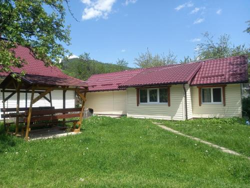Snidavka Apartment | Experience Будиночок Мойсейчуків: 10/10 Pet-Friendly Retreat