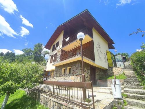 Smolyan House | Discover Comfort at Вила Беевски with Oceanfront Views