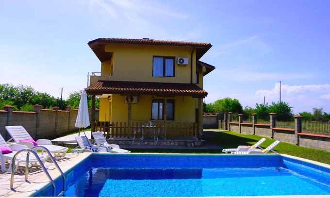 Rusalka Villa | Villa Delfin: Oceanfront Retreat with Pool & Pet Friendly