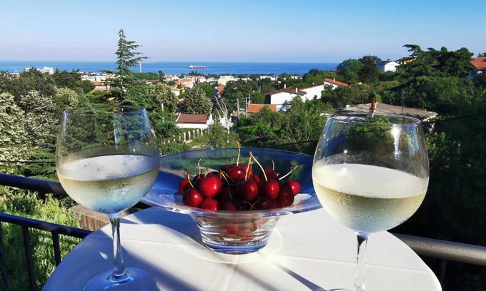 Trakata House | Top-Rated Вила Костадинов: Family-Friendly Retreat