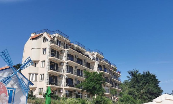 Chernomorets House | Top-Rated Villa Lazuren Bryag with Oceanfront Views