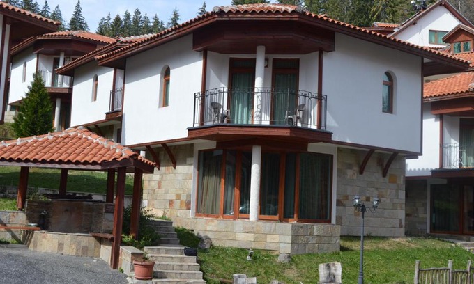 Pamporovo Villa | Relax at Villa Fran: 9/10 Guest Rated with Private Pool