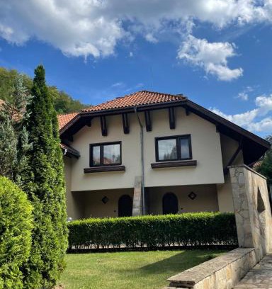 Teteven House | Вила 11 - Семеен уют с гореща вана в Балкана