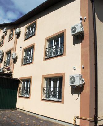 Vinnytsya House | Family-Friendly Villa ALEX: Guest Rated 8/10 Experience