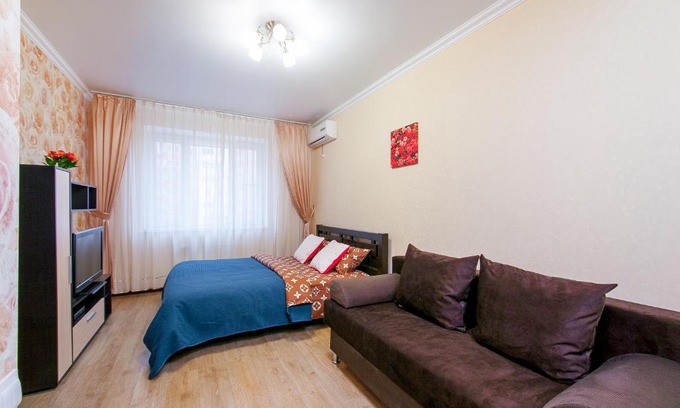 Krasnodar Apartment | Discover Comfort at Восточно-Кругликовская 20 with Hot Tub