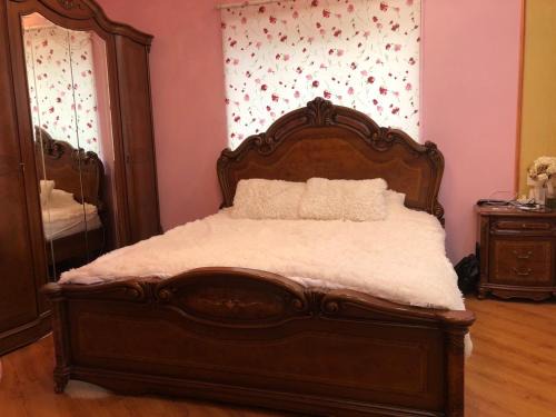 Chernovtsy Villa | Discover Villa na Roshi: Ideal for Families and Pets