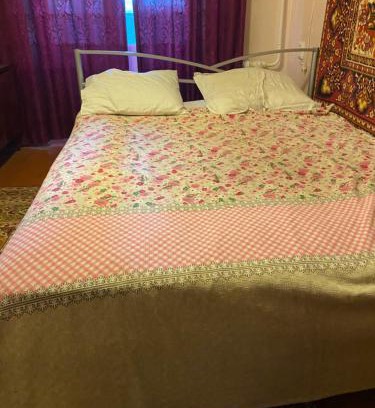 Poltava Oblast Apartment | Central Haven: Guest Rated 9.3 with Kitchen Amenities