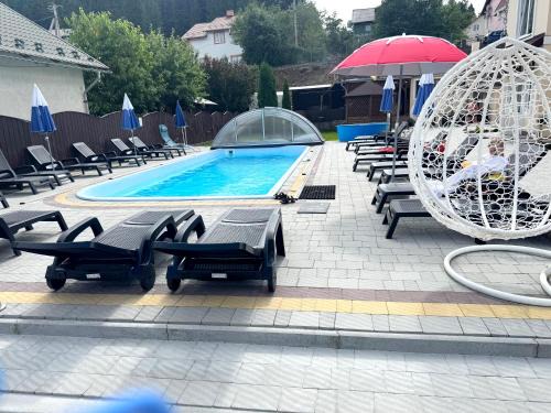 Skhidnytsya Apartment | Experience Harmony: Oceanfront Escape with Pool Access