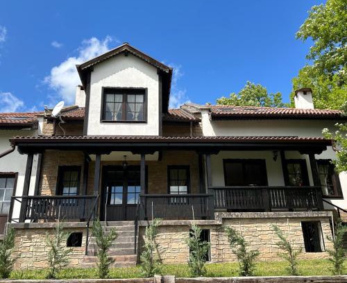 Dryanovo Villa | Experience Геша Хил Парк СН21: 4-Star Family Haven