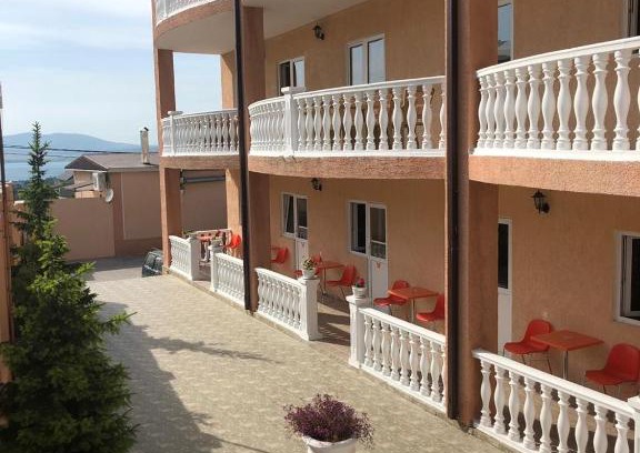 Gelendzhik House | Inviting горный воздух: Pet-Friendly Retreat with Great Reviews