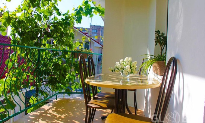 Anapa House | Guest Rated Rapsodiya: Explore Anapa with Kitchen Amenities