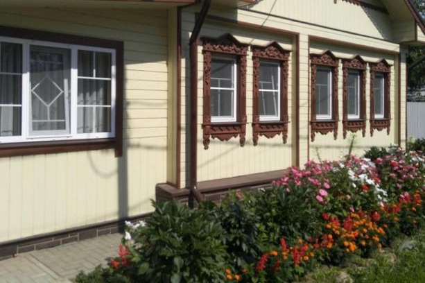 Suzdal House | Pet-Friendly Guest House in Central Park - Rated 10/10