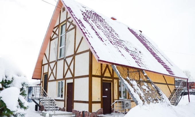 Glazov House | Stay at Гостевой дом Кристалл: Pool, Beach & Ocean View