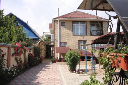 Cholpon-Ata House | Guest House Labyrinth: Pool, Hot Tub & Perfect 10/10 Rating