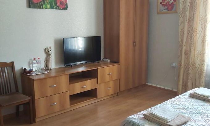 Tsemdolina Hotel | Budget-Friendly Гостевой дом Натали with Kitchen Amenities