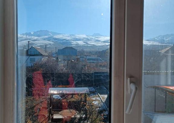 Karakol House | Family-Friendly Retreat at Гостевой дом у Назгули