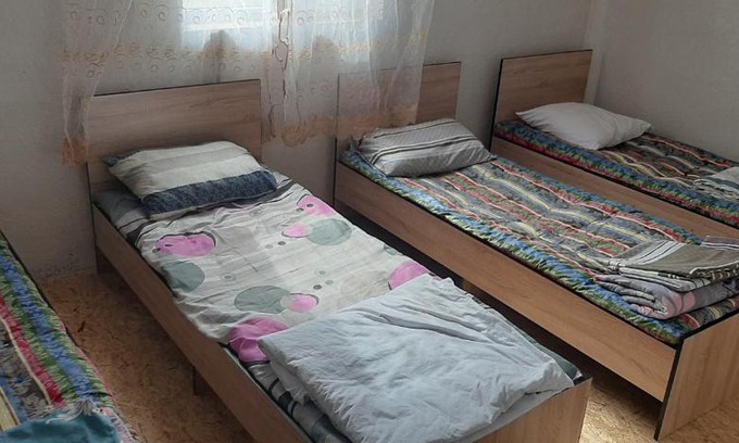 Bosteri House | Cozy Guest House: Family and Pet-Friendly Retreat