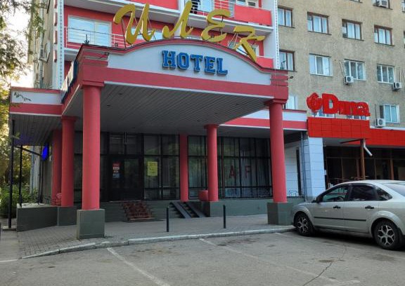 Aktobe Hotel | Comfortable Hotel ИЛЕК with Accessible Amenities & Breakfast