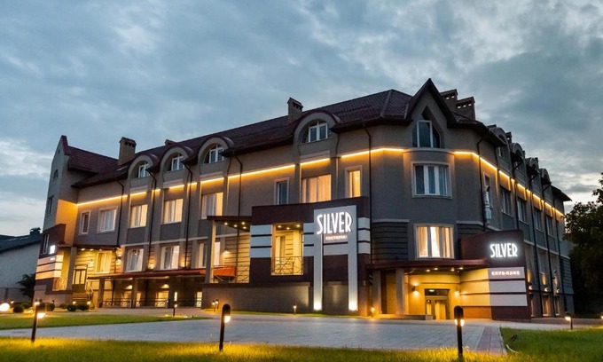 Ivano-Frankovsk Hotel | Silver Hotel & Restaurant: Family-Friendly with Great Amenities