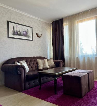 Pamporovo Apartment | Discover Гранд Манастира: Private Apartment with Pool