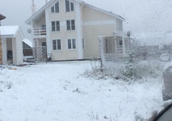 Novosergiyevo House | Cozy Village House for Your Perfect Celebration Getaway