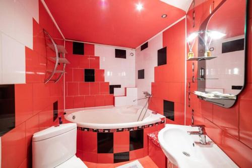 Uzhhorod Apartment | Stylish City Center Apartment – Guest Rated 9.5/10