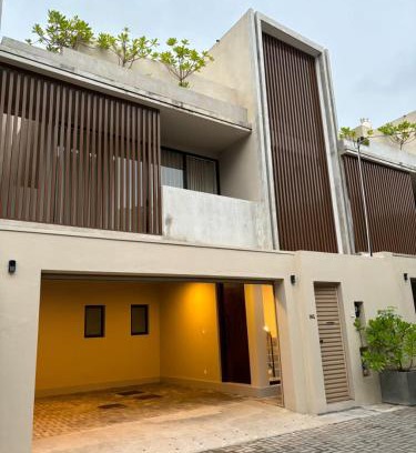 Rathmalana Villa | Cozy House Of Love - Perfect for Family Getaways