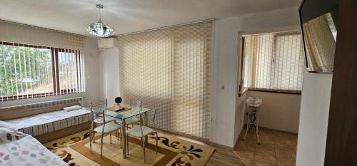 Sandanski Apartment | Explore D & V 1 Apartment: Family-Friendly Stay, Rated 9.9