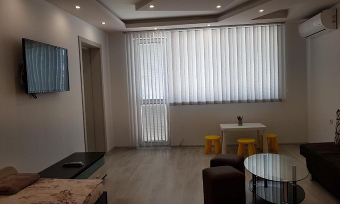 Sandanski Apartment | Premier D & V 2 Apartment: Rated 10/10 with Hot Tub