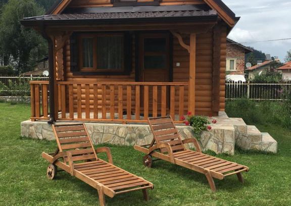 Beli Iskar Apartment | Cozy Family Wooden Cottage - Kid-Friendly Retreat Awaits