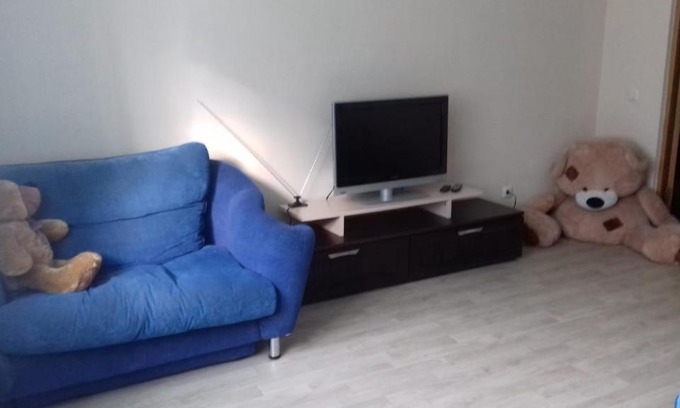 Tyumen Apartment | Guest Rated 10/10: Жд вокзал, грибоедова 13 Awaits You!