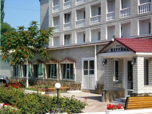 Aktau Hotel | Experience Comfort at Жеруйык Отель: Breakfast & Family-Friendly