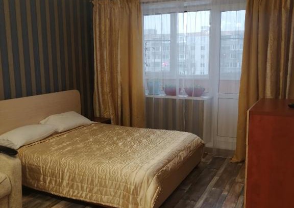 Staryy Oskol Apartment | Guest Rated: Жукова - Your Ideal Travel Retreat