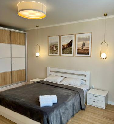 Ternopil Apartment | Cozy Apartment Near Park in the Heart of the City