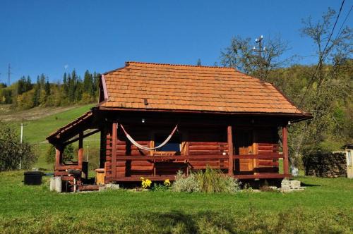 Huklyvyi Apartment | Cozy Cottage: Top-Rated Stay with Pet-Friendly Amenities