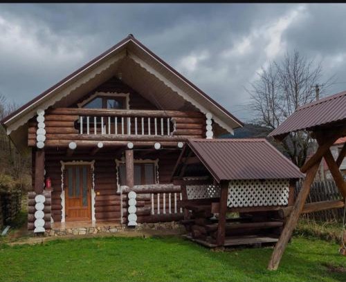 Synevyrska Polyana Apartment | Cozy Home with Hot Tub and Pet-Friendly Amenities