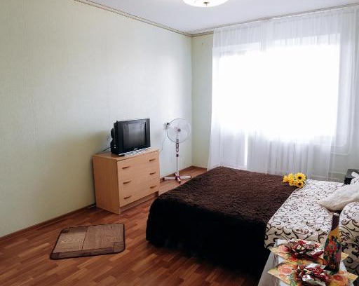Taganrog Apartment | Stay with Love: Pet-Friendly Retreat in Taganrog