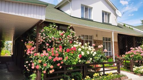 Cholpon-Ata House | Кармелия, Центр отдыха Каприз