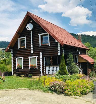 Plavya House | Explore Karpaty Sun: Ideal for Families and Pets