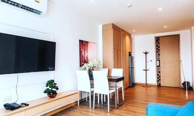 Baluty Apartment | Pet-Friendly Apartment in Łódź for Family Getaways