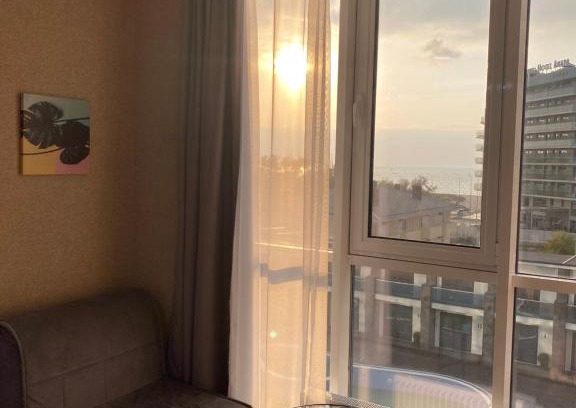 Anapa Apartment | Oceanfront Retreat Just Moments from the Beach - 10/10 Rated