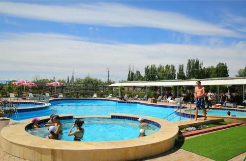 Issyk-Kul Region Hotel | Pet-Friendly Ocean View Apartment at Радуга WEST