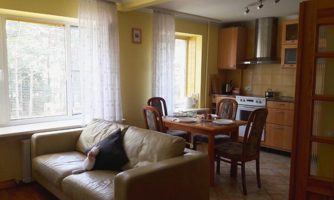 Plavniekkalns Apartment | Oceanfront Retreat in Jurmala with Stellar Guest Ratings