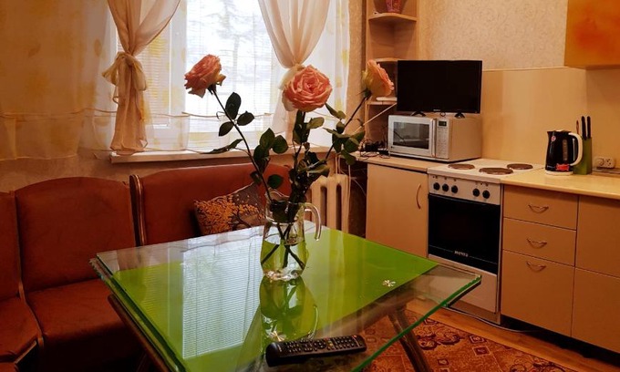 Magadan Apartment | Deluxe Apartment Near Park with Pool and Breakfast Included