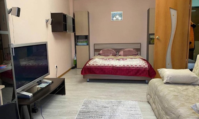 Cherepovets Apartment | Guest Rated 10/10: Квартира на Наседкина Awaits You