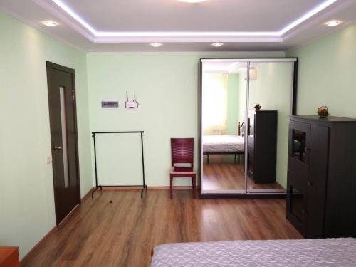 Obolon' Apartment | Cozy Apartment on Obolon: Perfect for Families and Pets