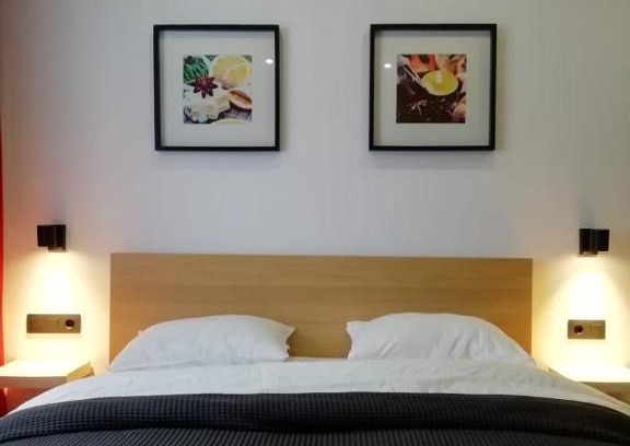 Tikhvin Apartment | Exceptional Stay at Квартира на Связи 8 with Breakfast