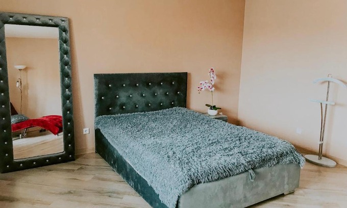 Chelyabinsk Apartment | Northwest Apartment - Guest Rated 10/10 and Wheelchair Accessible